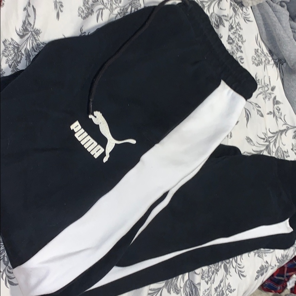 sweatpants